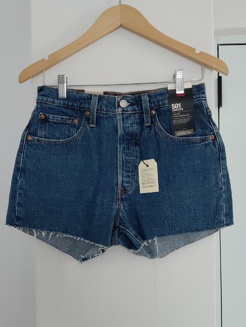 Levi's 501 High Rise Shorts Salsa Halfway Nwt Sz 28